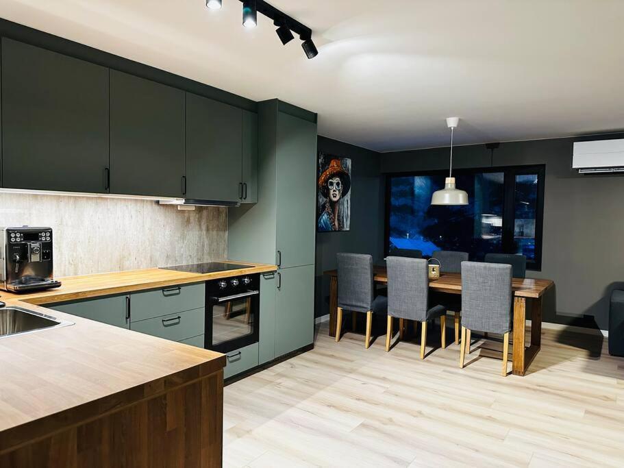 Familievennlig Apartment Tvedestrand Dış mekan fotoğraf
